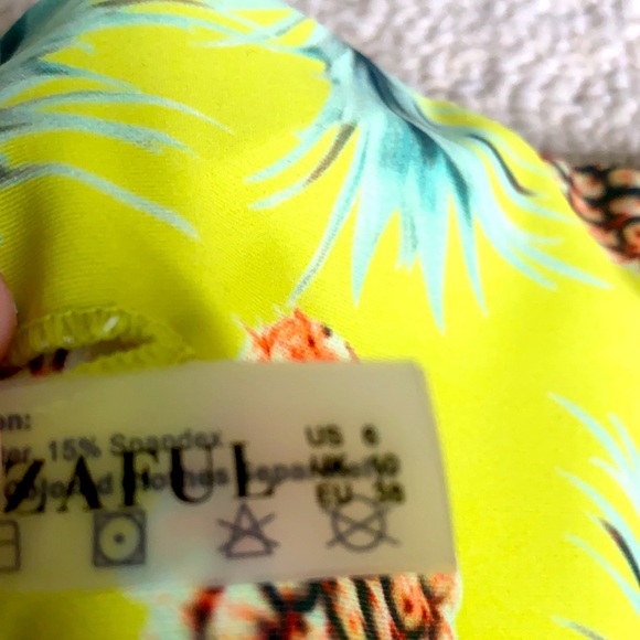 Pineapple bikini! - Picture 4 of 4